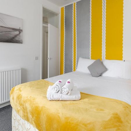 Comfortable Liverpool Townhouse - Free Parking Экстерьер фото