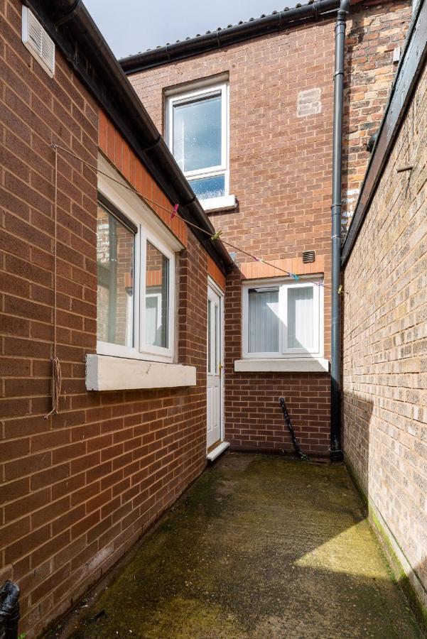 Comfortable Liverpool Townhouse - Free Parking Экстерьер фото